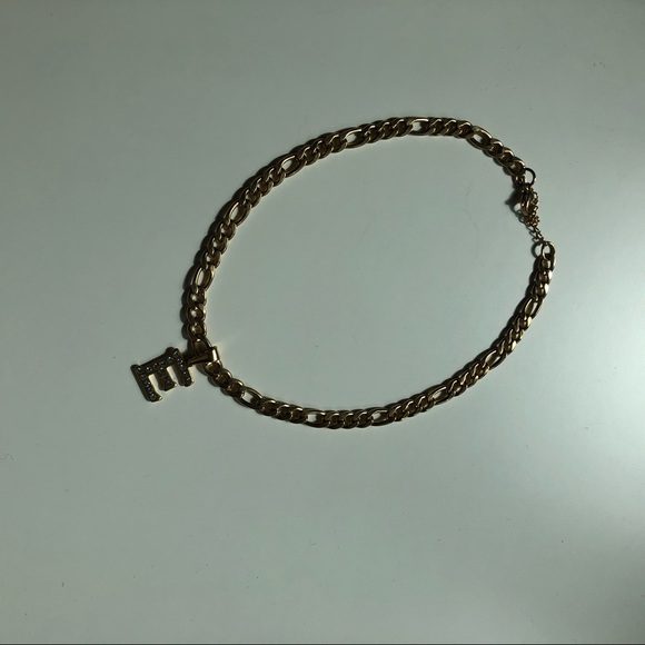 NWOT “E” Initial Pendant Chain Necklace with Extender + Box - Picture 9 of 16